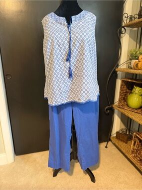 Talbots Three Piece Capsule Set 2 Blouses & Capris